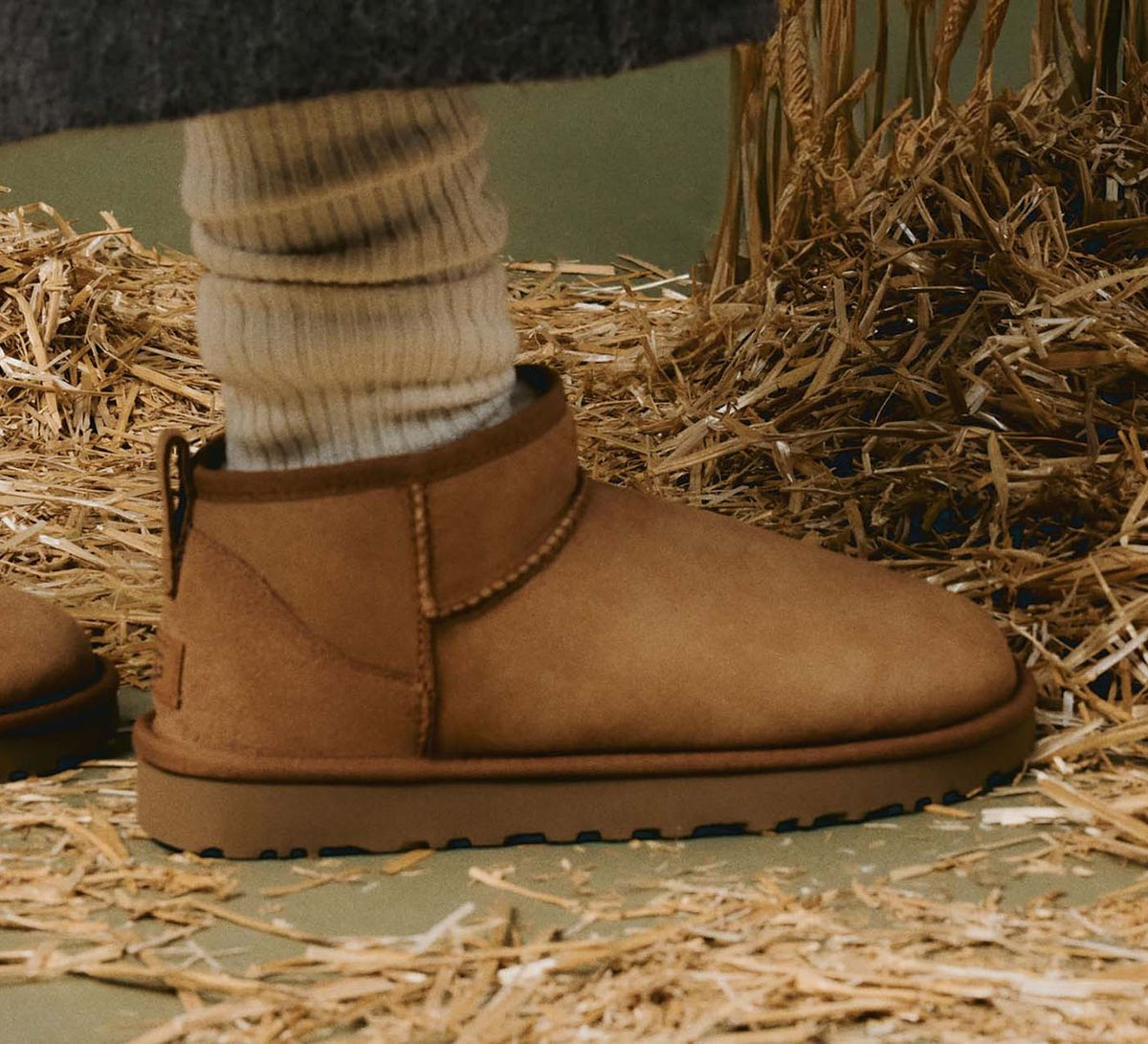 UGG Women's Classic Ultra Mini Chestnut